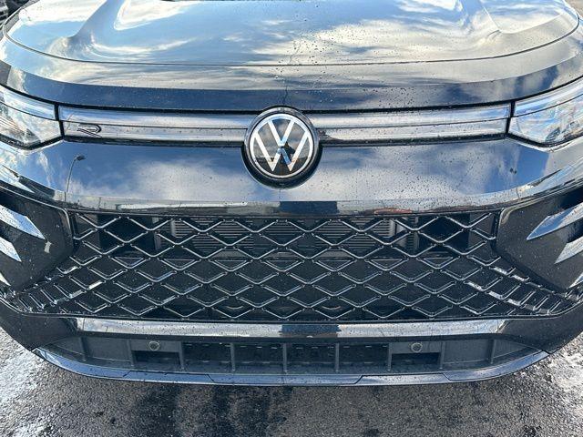 new 2026 Volkswagen Tiguan car, priced at $38,854