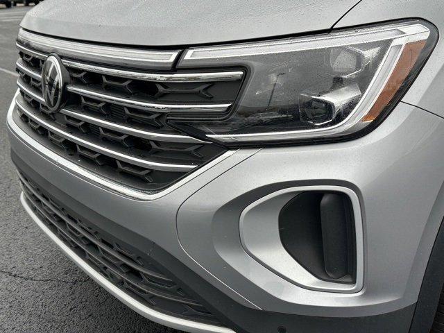 new 2026 Volkswagen Atlas car, priced at $44,076