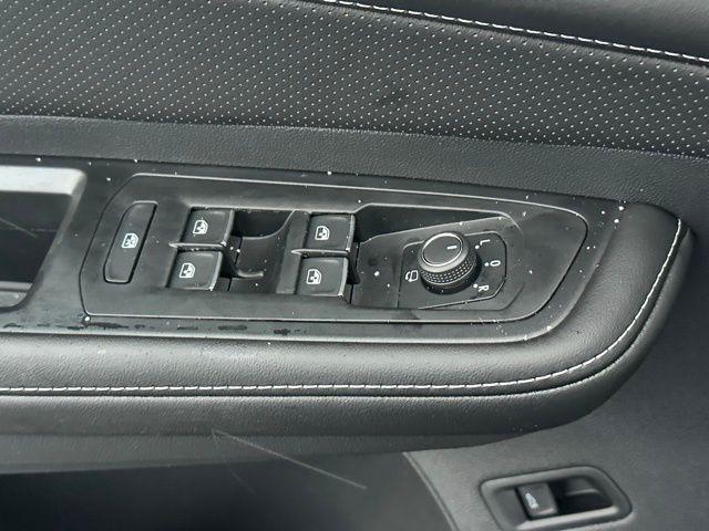 new 2026 Volkswagen Atlas car, priced at $51,677