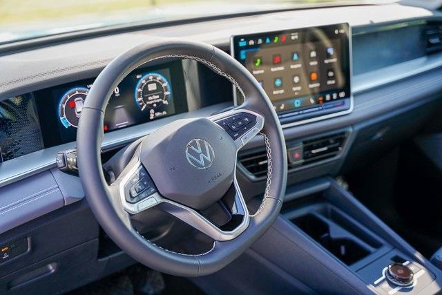 new 2025 Volkswagen Tiguan car, priced at $31,095