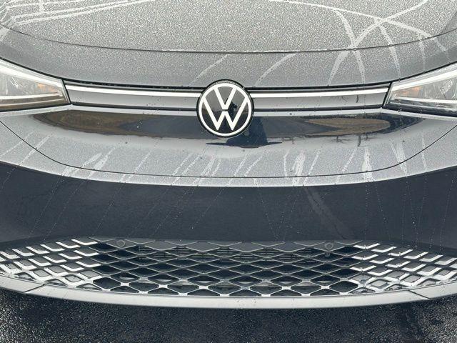 new 2025 Volkswagen ID.4 car, priced at $38,001
