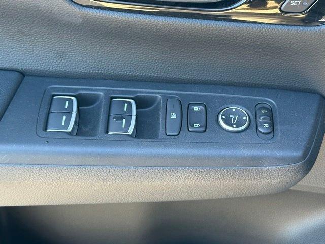 used 2023 Honda CR-V Hybrid car, priced at $31,917