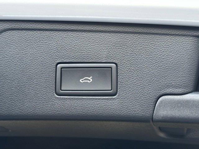 new 2026 Volkswagen Atlas Cross Sport car, priced at $47,353