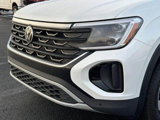 new 2026 Volkswagen Atlas Cross Sport car, priced at $47,353