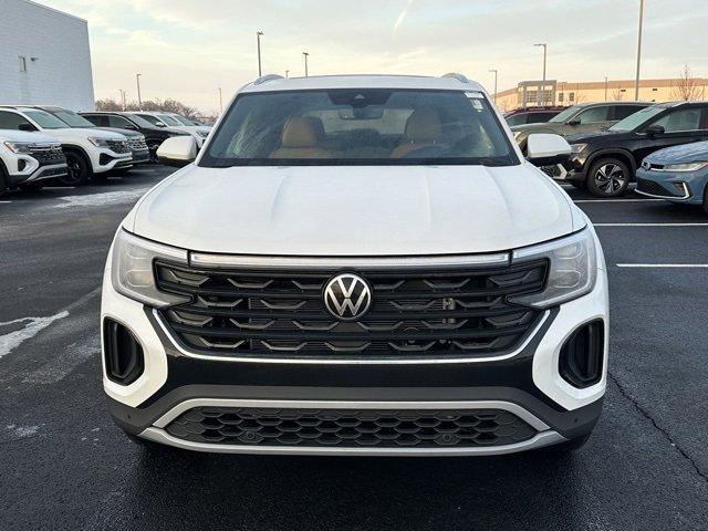 new 2026 Volkswagen Atlas Cross Sport car, priced at $47,353