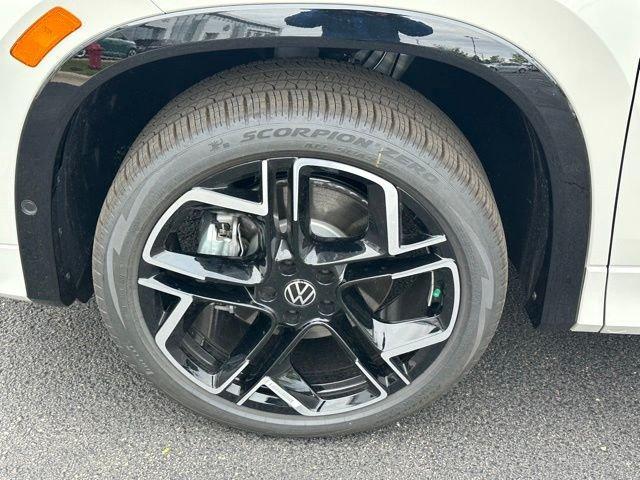 new 2026 Volkswagen Tiguan car, priced at $46,401