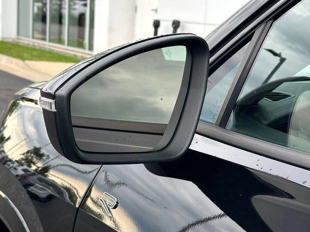 used 2025 Volkswagen Tiguan car, priced at $34,917