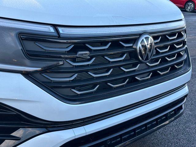 new 2026 Volkswagen Atlas Cross Sport car, priced at $47,851
