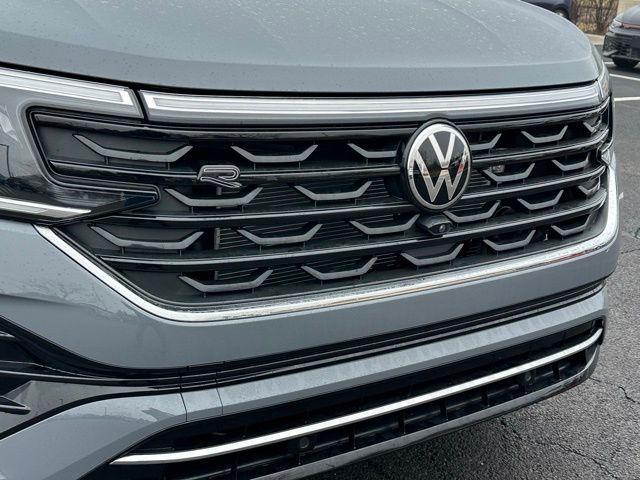 new 2026 Volkswagen Atlas car, priced at $53,308