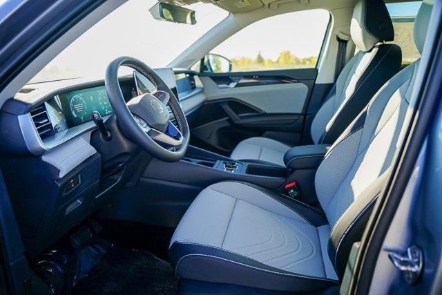 new 2025 Volkswagen Tiguan car, priced at $31,996