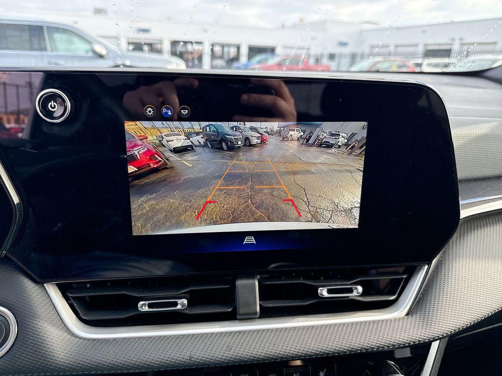 used 2025 Chevrolet Equinox car, priced at $24,743