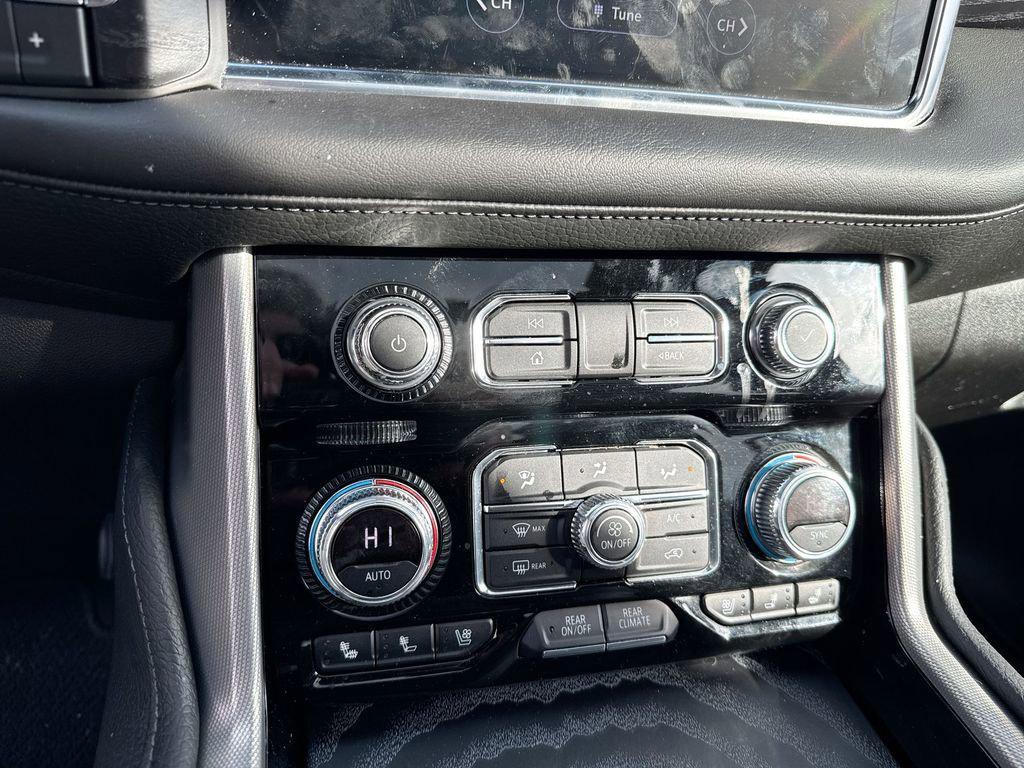 used 2021 GMC Yukon XL car, priced at $36,485