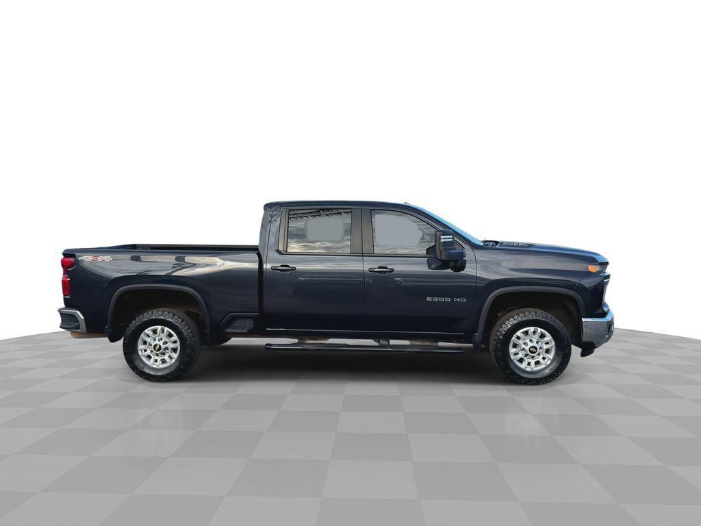 used 2024 Chevrolet Silverado 2500 car, priced at $43,915