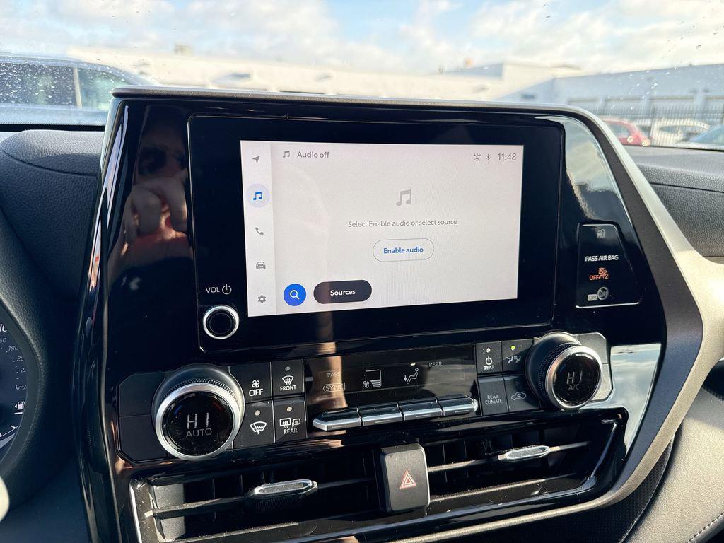 used 2023 Toyota Highlander car, priced at $30,000