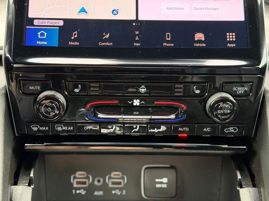 used 2023 Jeep Grand Cherokee car, priced at $31,929