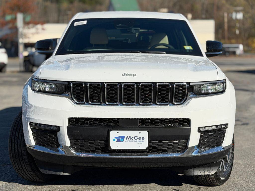 new 2025 Jeep Grand Cherokee L car, priced at $45,237