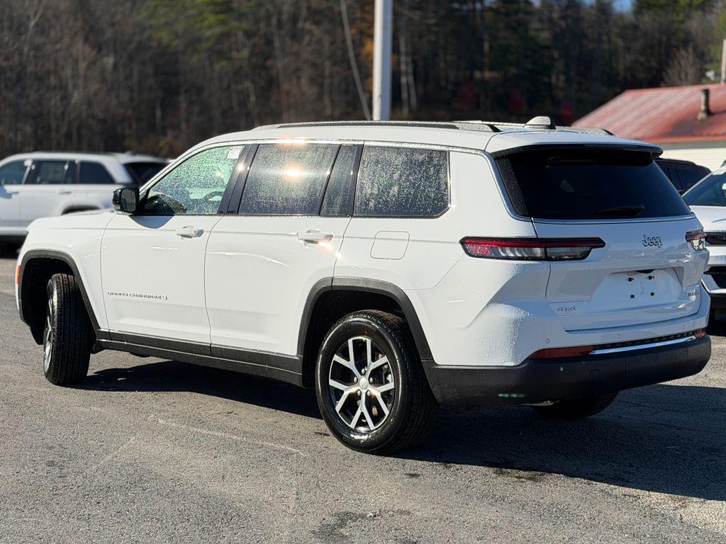 new 2025 Jeep Grand Cherokee L car, priced at $45,237