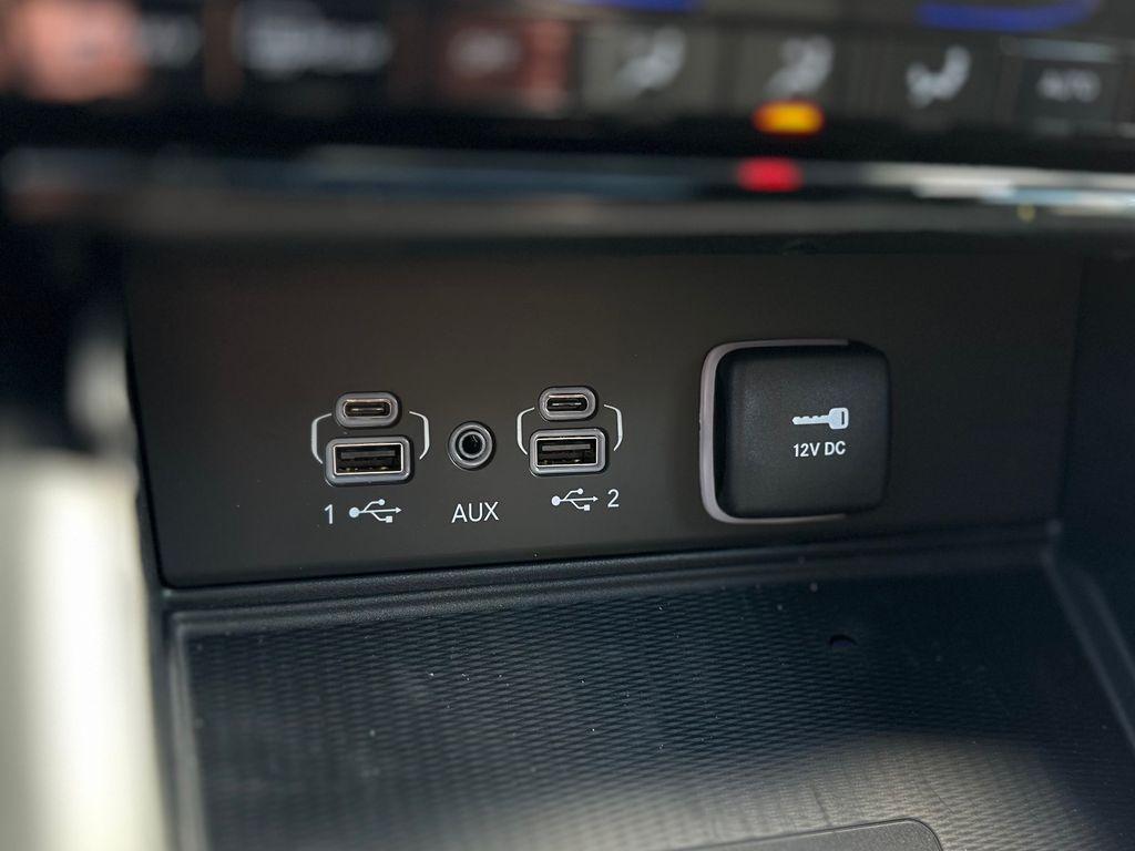 new 2025 Jeep Grand Cherokee L car, priced at $40,604