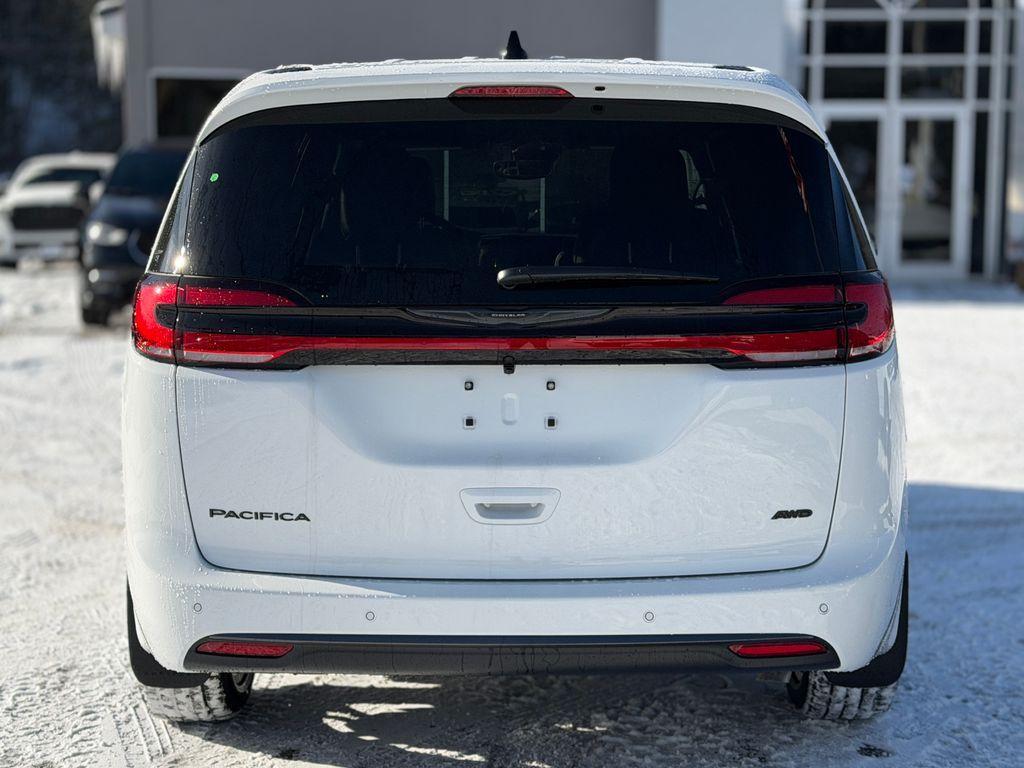 new 2026 Chrysler Pacifica car