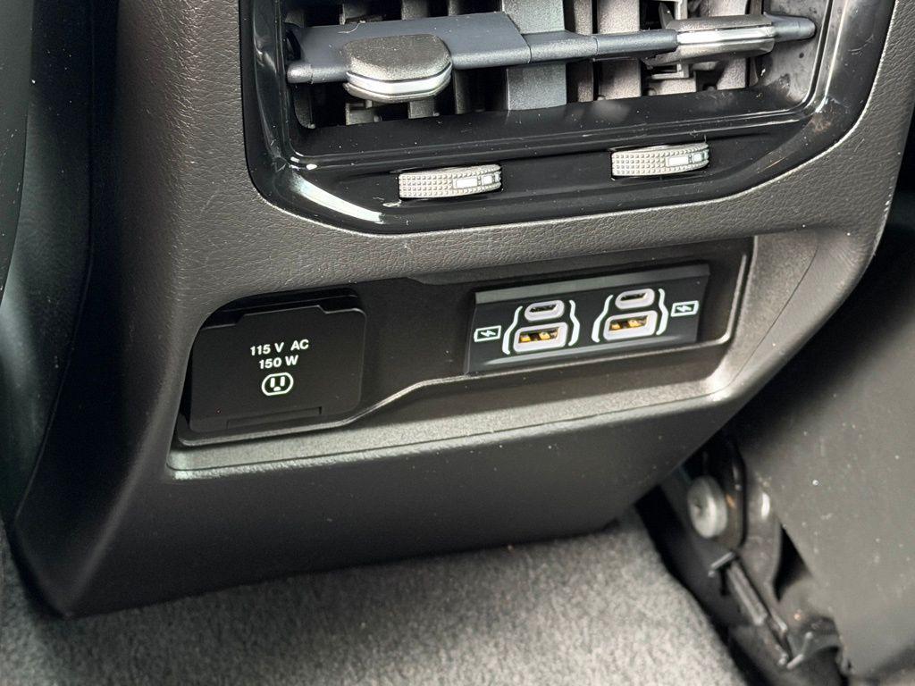 used 2022 Jeep Grand Cherokee car, priced at $22,991