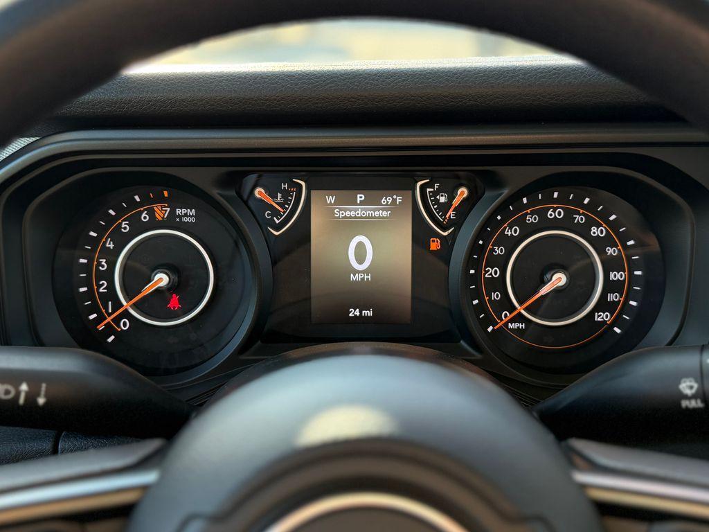 new 2026 Jeep Gladiator car, priced at $45,780