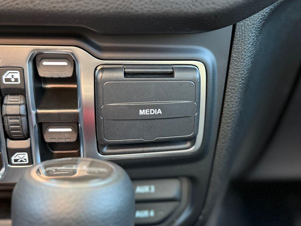 new 2026 Jeep Gladiator car, priced at $45,780