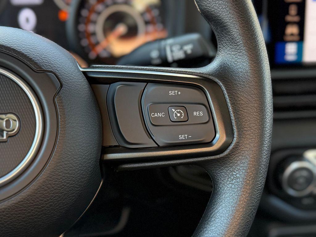 new 2026 Jeep Gladiator car, priced at $45,780