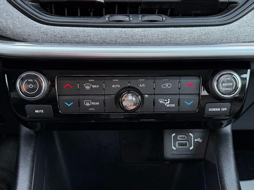 used 2022 Jeep Compass car, priced at $22,294