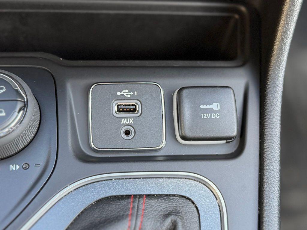 used 2022 Jeep Cherokee car, priced at $24,471