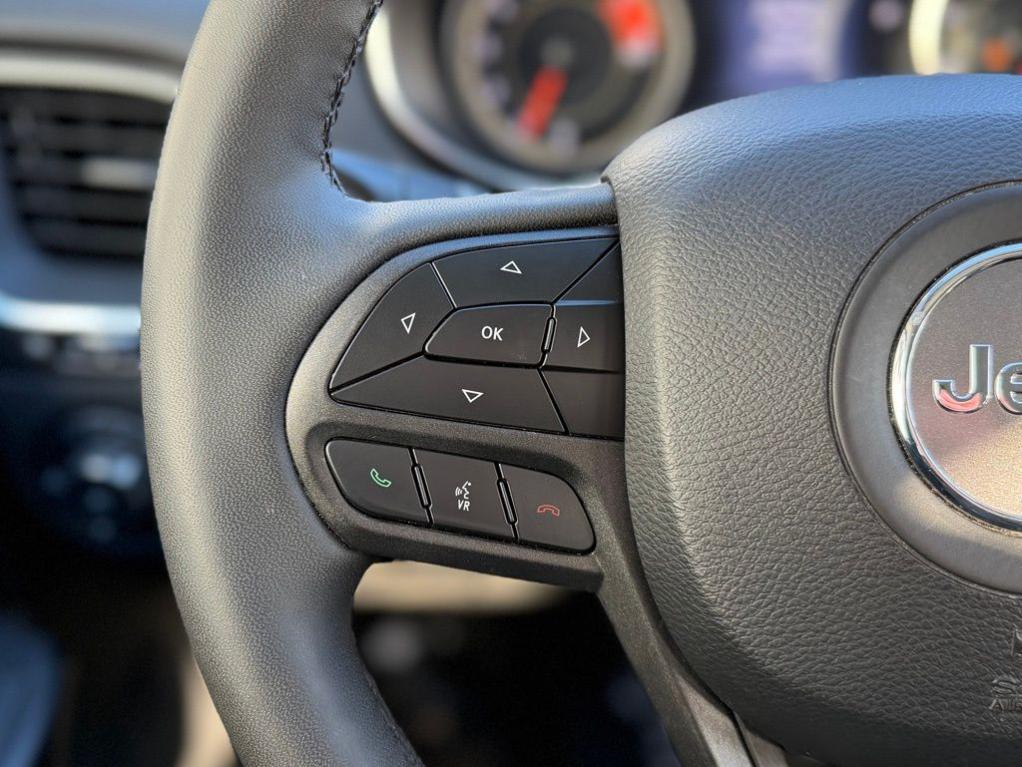 used 2022 Jeep Cherokee car, priced at $24,471