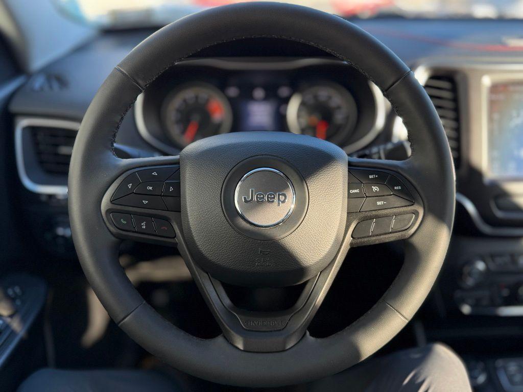 used 2022 Jeep Cherokee car, priced at $24,471