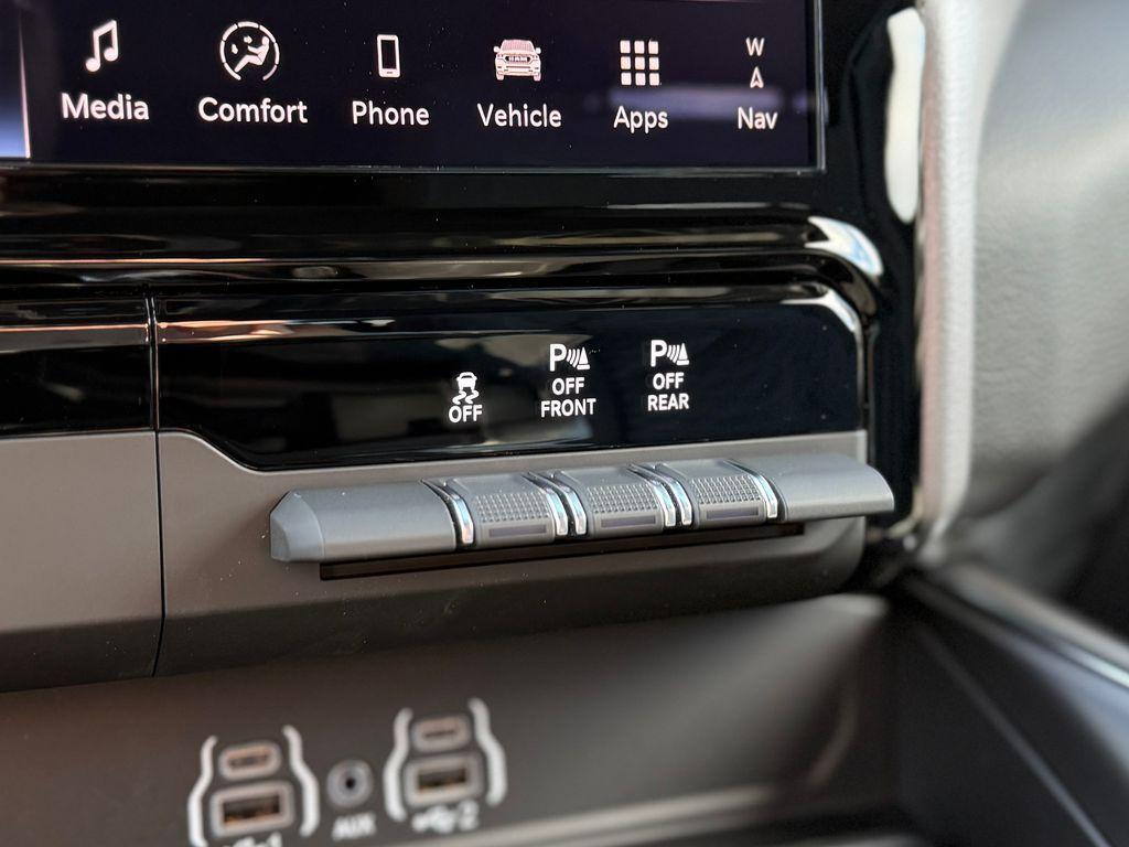 new 2025 Ram 1500 car, priced at $53,962