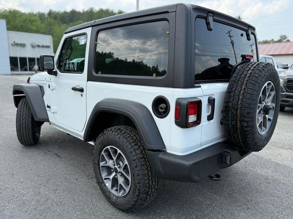 new 2025 Jeep Wrangler car, priced at $40,032