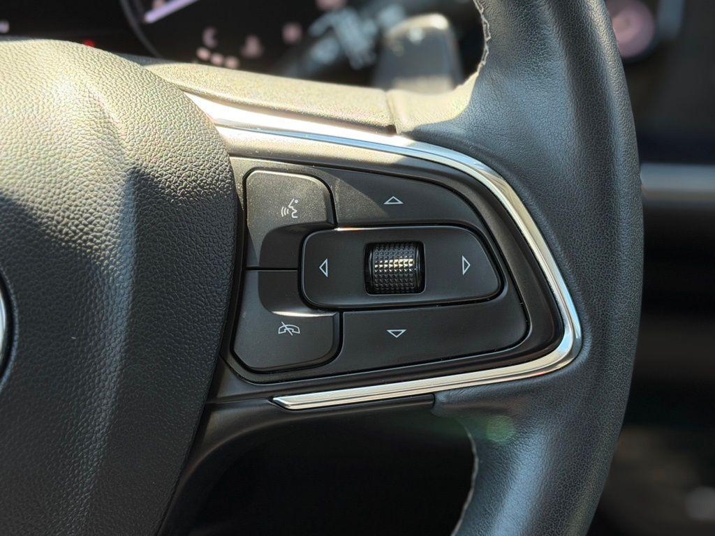 used 2023 Buick Envision car, priced at $25,931