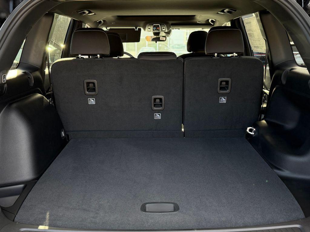 new 2025 Jeep Grand Cherokee car, priced at $40,644