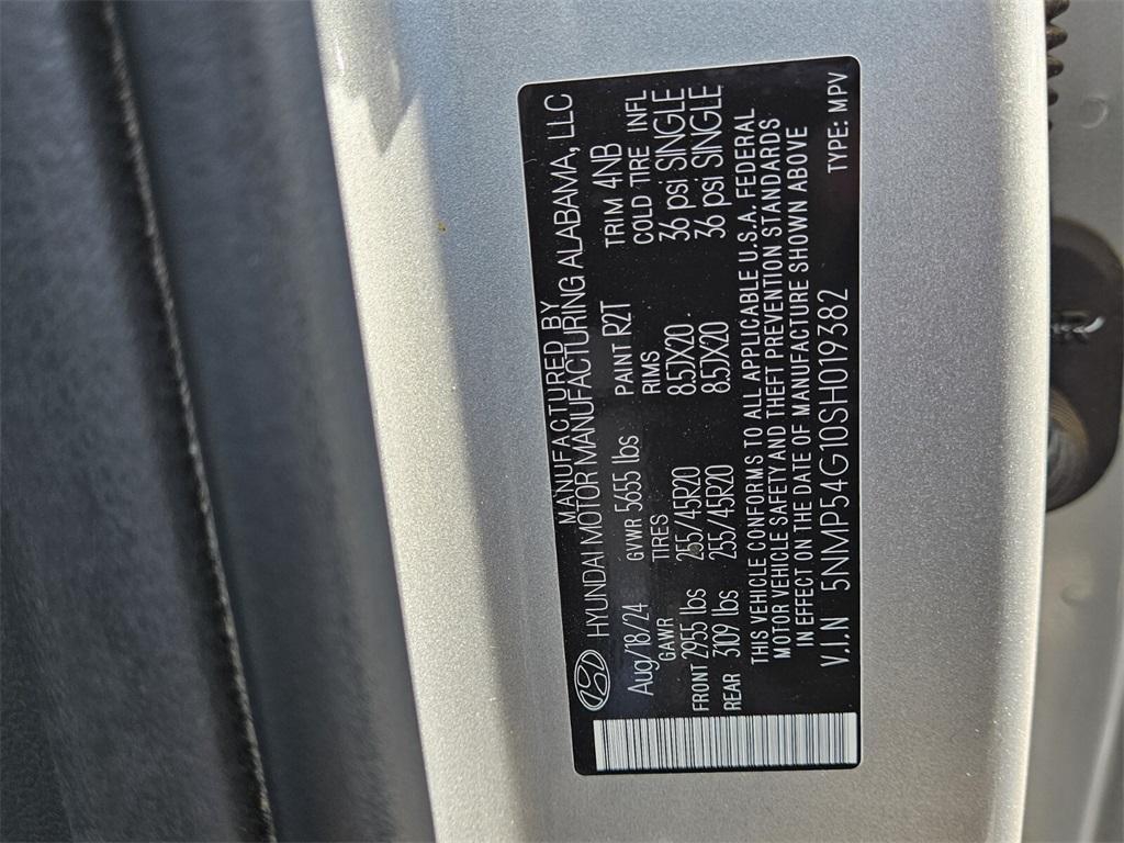 used 2025 Hyundai SANTA FE HEV car, priced at $34,920