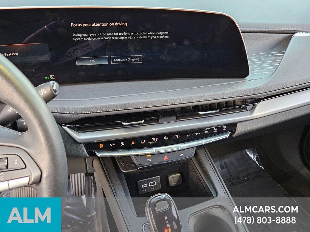 used 2025 Cadillac XT4 car, priced at $34,320