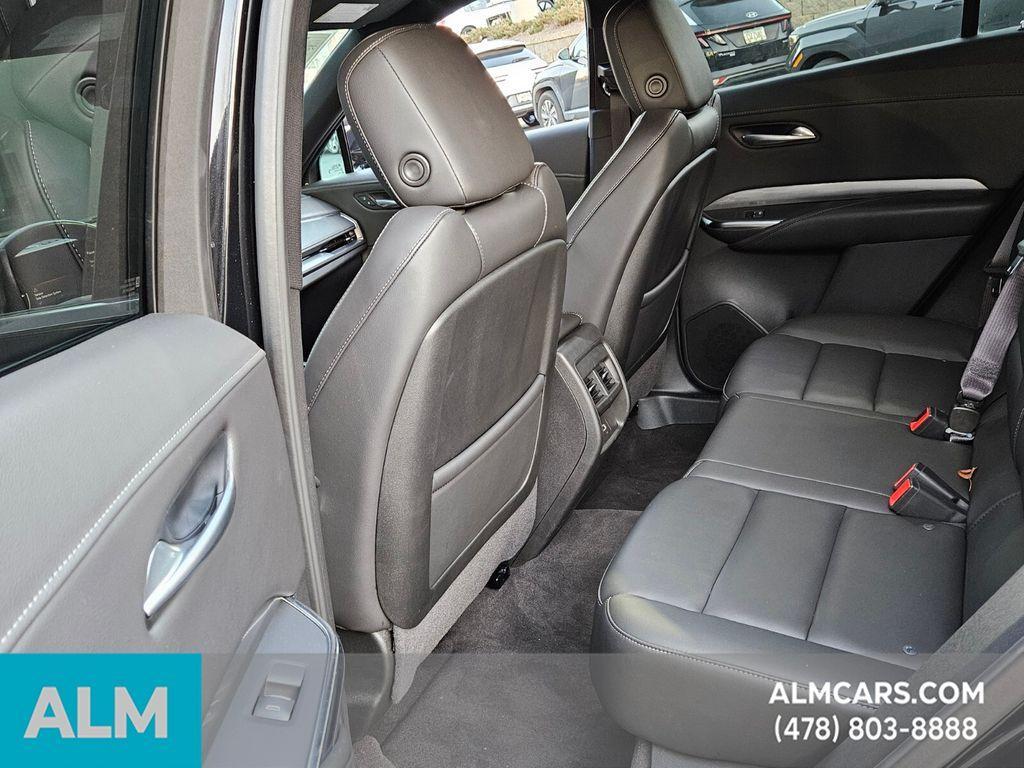 used 2025 Cadillac XT4 car, priced at $34,320