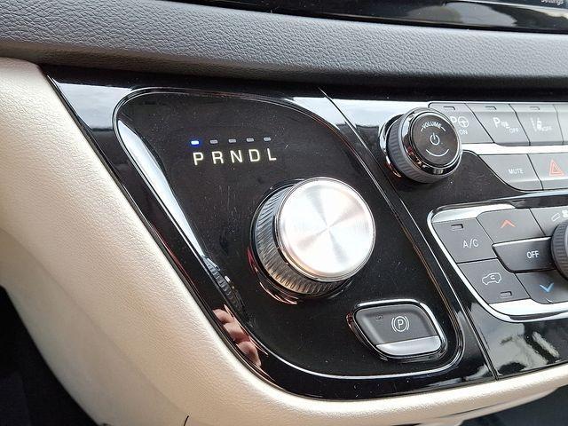 used 2020 Chrysler Pacifica car, priced at $25,999