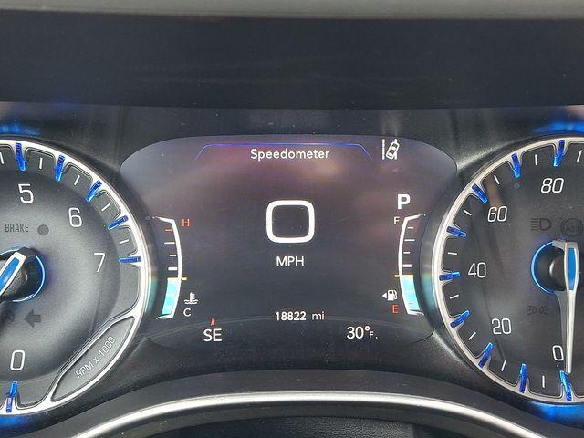 used 2020 Chrysler Pacifica car, priced at $25,999