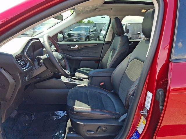 used 2022 Ford Escape car, priced at $23,999