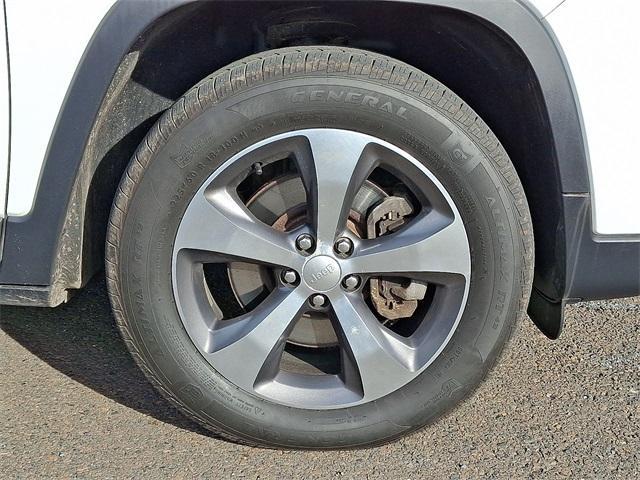 used 2019 Jeep Cherokee car, priced at $18,699