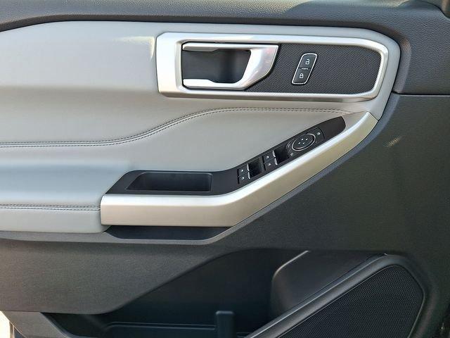 used 2022 Ford Explorer car, priced at $31,174