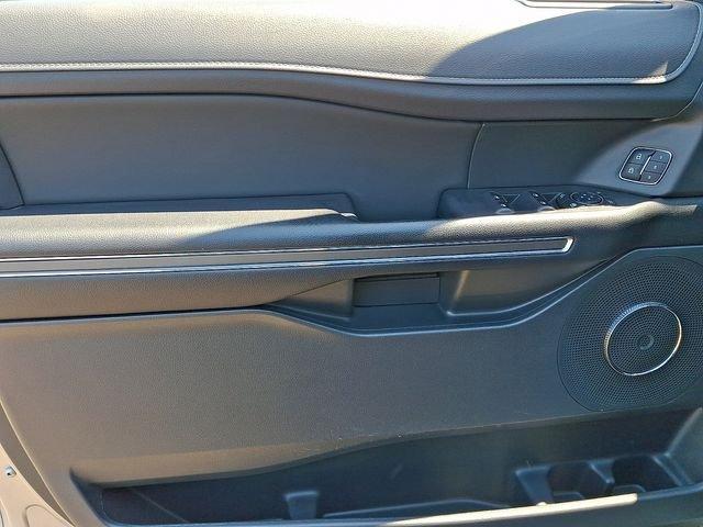 used 2023 Ford Expedition car, priced at $43,999