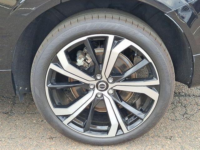 used 2023 Volvo XC60 car, priced at $33,999