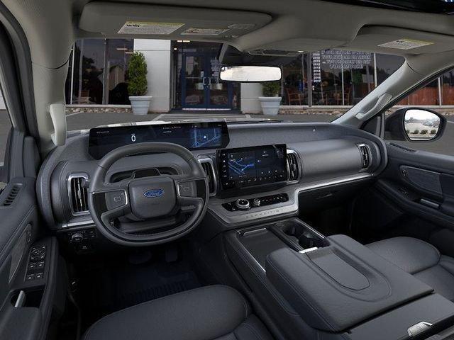 new 2025 Ford Expedition Max car, priced at $79,039