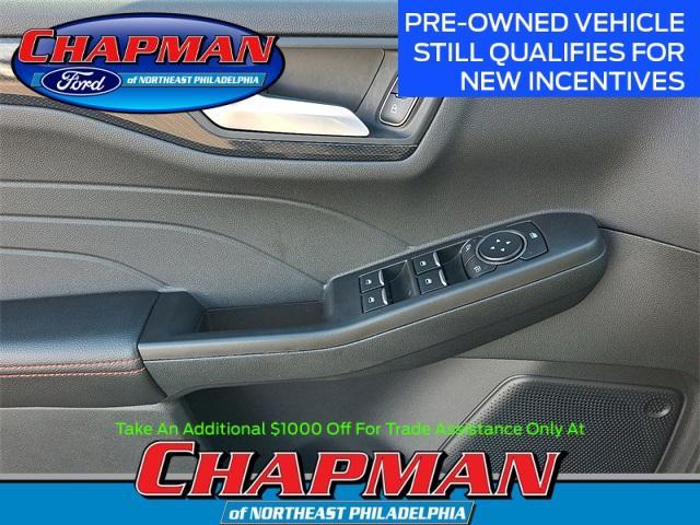 new 2025 Ford Escape car, priced at $25,882