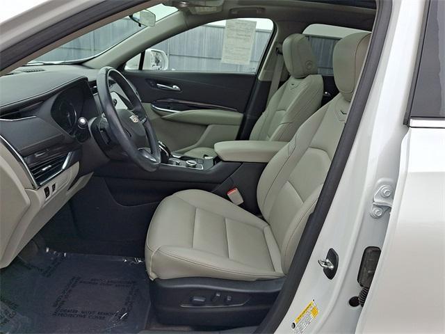 used 2020 Cadillac XT4 car, priced at $23,999