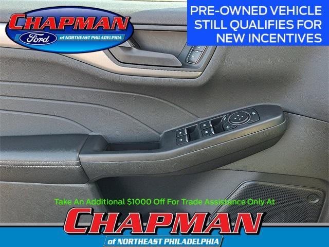 new 2025 Ford Escape car, priced at $25,583