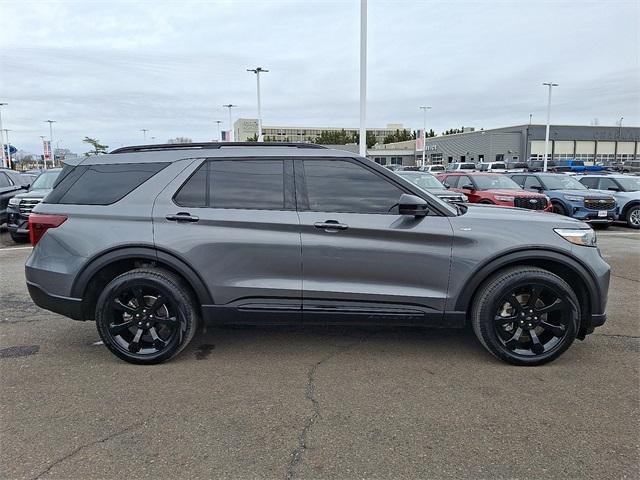 used 2024 Ford Explorer car, priced at $34,399